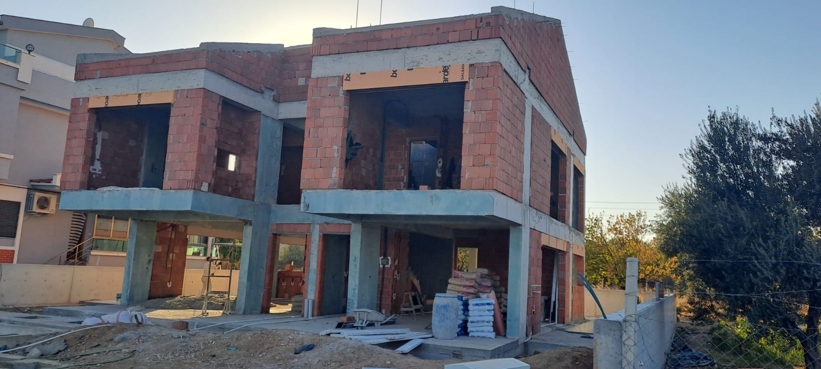 Menderes ikiz villa